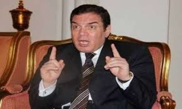 حسين كمال مدير مكتب عمر سليمان