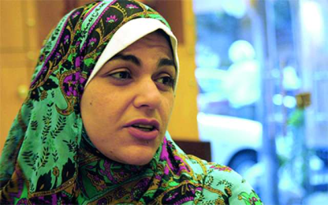 الكاتبة الصحفية والناشطة السياسية نوارة نجم