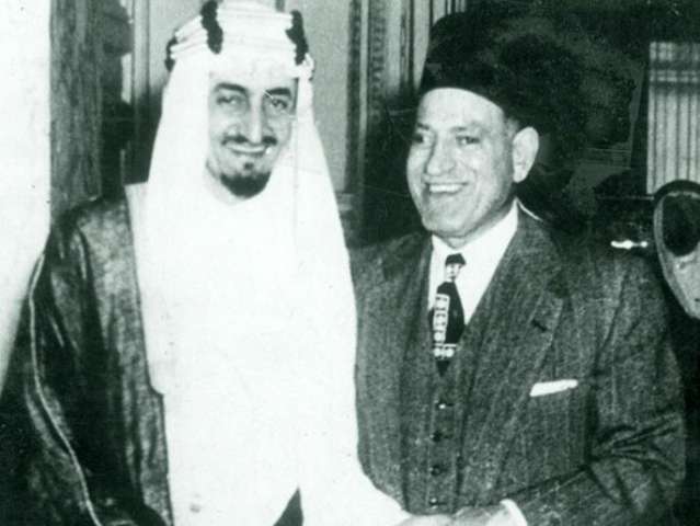 النحاس باشا والملك فيصل