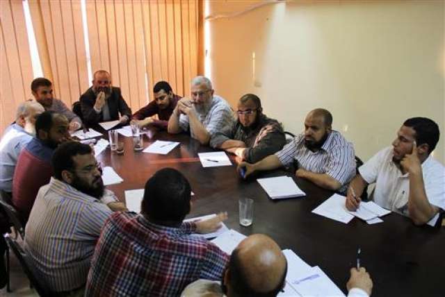 اجتماع جلال مرة بشباب النور