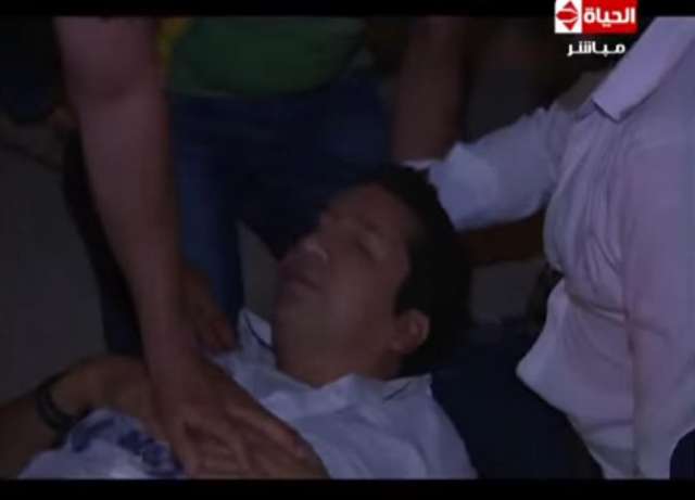بالفيديو .. إغماء هاني رمزي في مقلب «هبوط اضطراري»