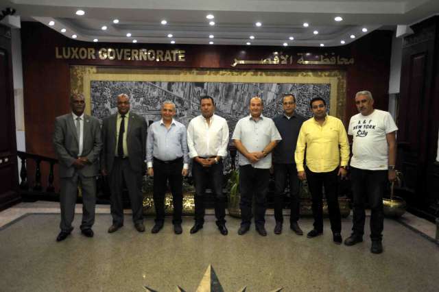 بالصور.. محافظ الأقصر يبحث مع رئيس مصلحة الجمارك تفاصيل المؤتمر الدولي لمنظمة الجمارك