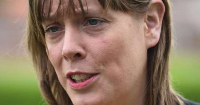 إندبندنت: نائبة بريطانية تتلقى 600 تهديد بالاغتصاب فى يوم واحد