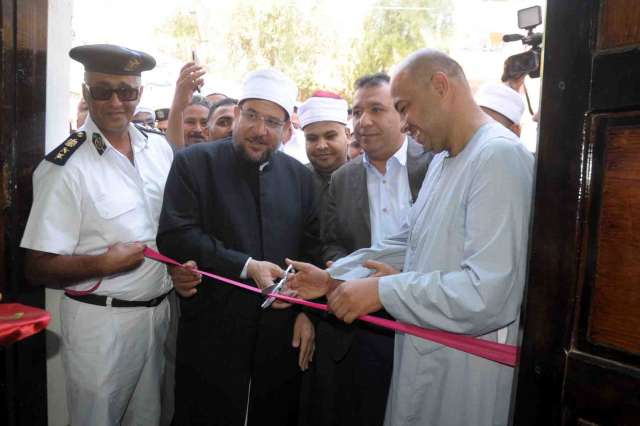 خلال زيارته للأقصر..وزير الأوقاف يفتتح المعسكر التدريبي الأول للأئمة ويوزع 12طن لحوم صكوك اضاحي