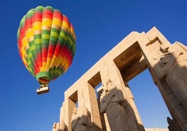 ١٩ رحلة بالون تحلق في سماء الاقصر..اليوم