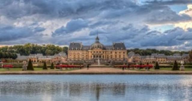 تفاصيل سرقة 2.2مليون دولار من أفخم قصر فى باريس