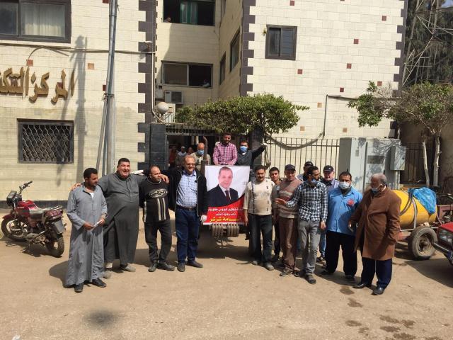 فريق عمل الحملة قبل بدء تطهير الوحدة المحلية لمدينة منوف