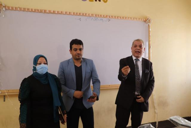 شرشر يتابع بنفسه تجهيز 3 فصول في مدرسة التمريض بسرس الليان