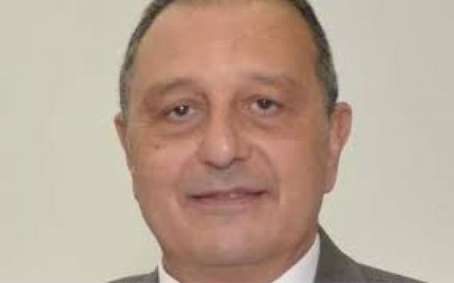 رئيس شركة مصر للطيران يصدر أولى قراراته لتنظيم العمل