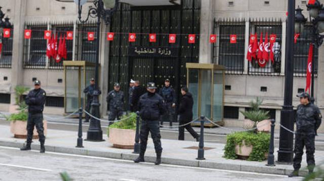 تونس: إعفاء مسؤول أمني كبير على خلفية أحداث شارع الحبيب بورقيبة