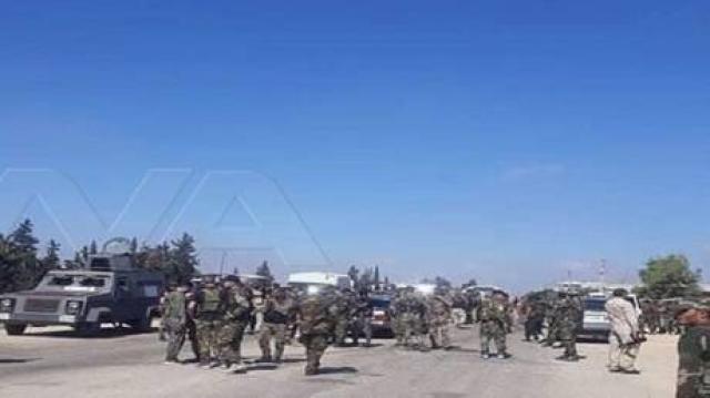 الجيش السوري يمنع رتلا عسكريا أمريكيا من دخول قرية بريف الحسكة