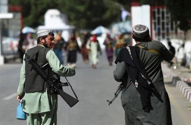 اشتباكات بين طالبان و”داعش” جنوب شرقي أفغانستان