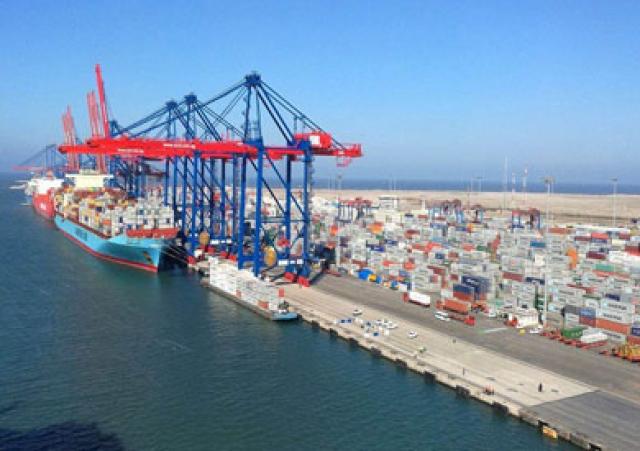 اقتصادية قناة السويس: خلال يناير الماضي 36 سفينة بالأدبية و33 % زيادة بحمولات السخنة