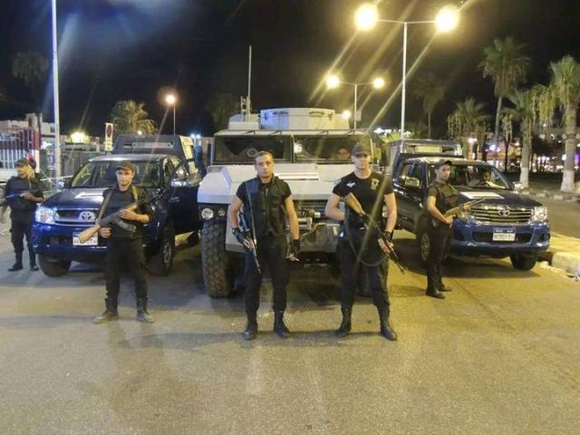 أمن المنوفية يطوق قرية شعاع بأشمون