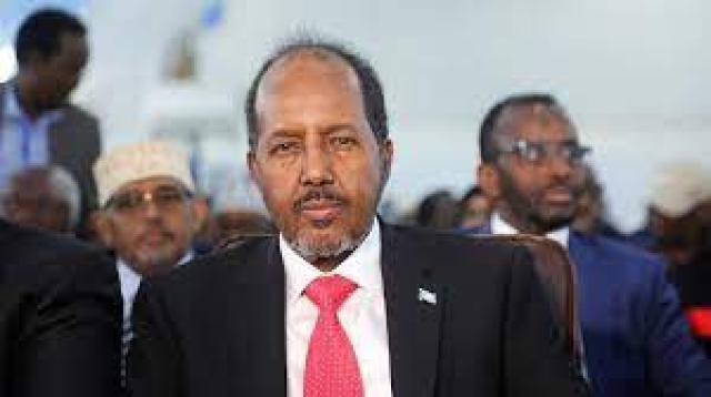 الرئيس الصومالي حسن شيخ يطير إلي القاهرة اليوم
