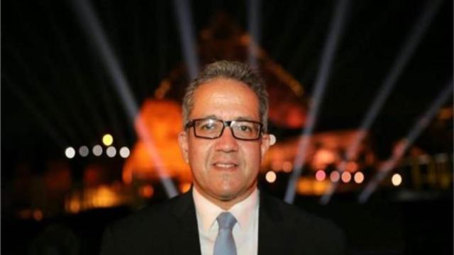 الدكتور خالد العناني وزير السياحة والآثار السابق