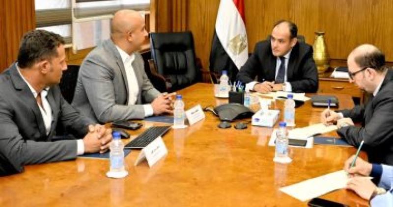 وزير التجارة: حريصون على إدخال التقنيات الحديثة فى الصناعة المصرية