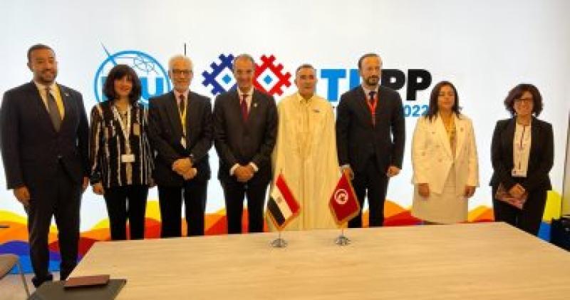 وزير الاتصالات يبحث مع نظيريه التونسى والباكستانى لتعزيز التعاون المشترك