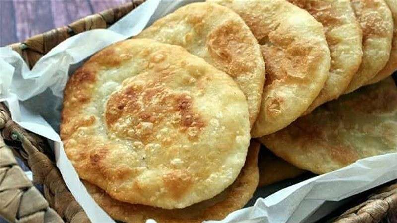 طريقة عمل خبز البوري الهندي بطريقة شهية