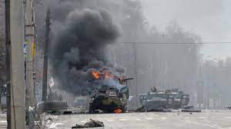 أوكرانيا .. الضربات الروسية استهدفت قافلة مدنية خارج زابوريجيه