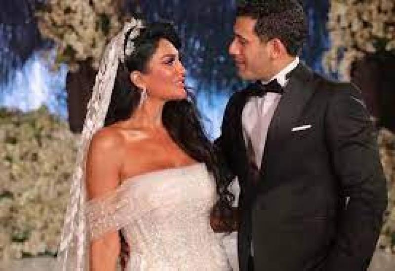 رامي رضوان يهنئ سالي عبد السلام بحفل زفافها