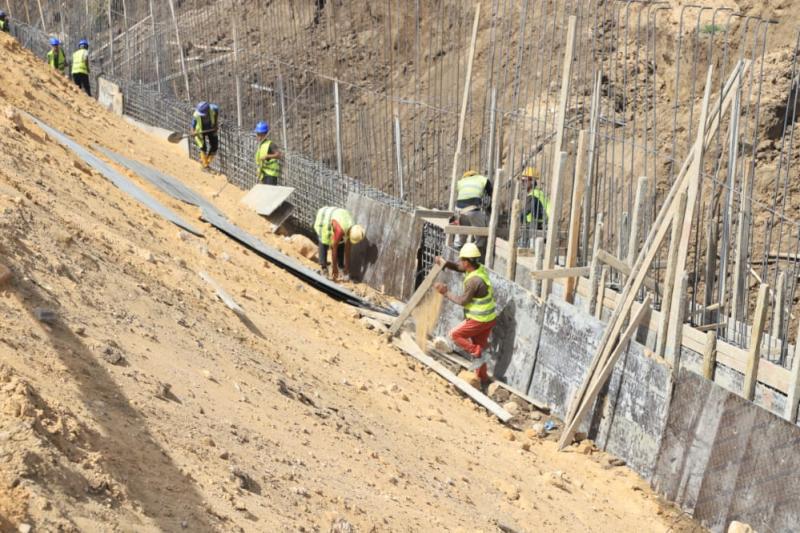 أسيوط: استمرار أعمال إنشاء محطة المعابدة المرشحة بتكلفة 220 مليون جنيه