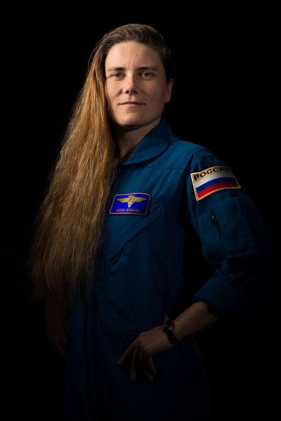 رائدة فضاء روسية تنطلق إلى المحطة الفضائية على متن مركبة ”دراغون” الأمريكية