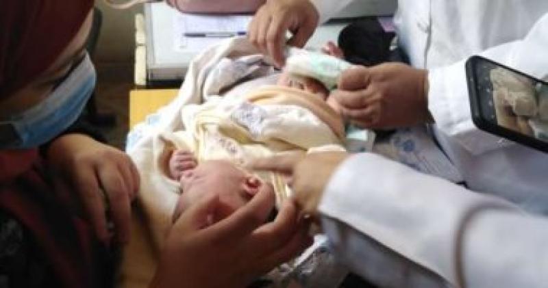 المنوفية: العثور على طفل حديث الولادة بإحدى قرى أشمون