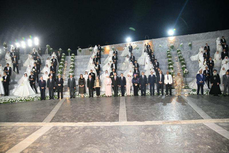 الغربية والمنطقة الشمالية العسكرية ينظمان حفل زفاف جماعي لـ120 شاب وفتاة في نادي ماتريكس