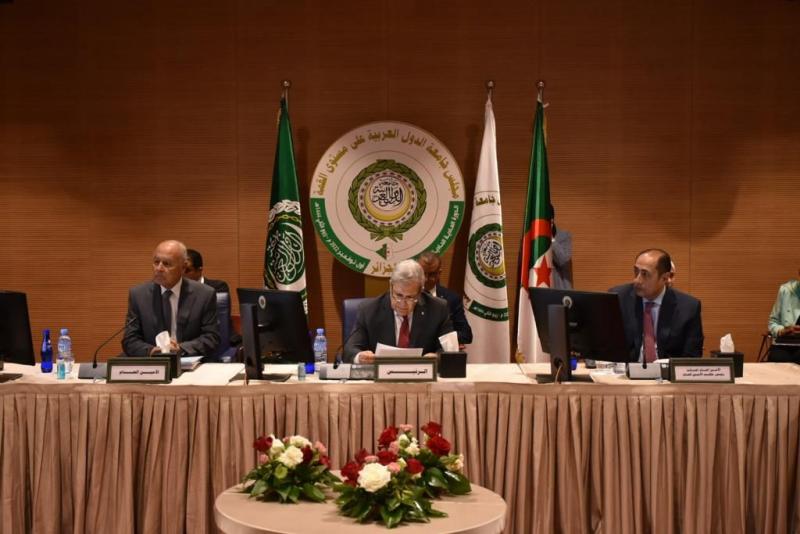 هيئة متابعة تنفيذ قرارات القمة العربية تجتمع قبيل قمة الجزائر