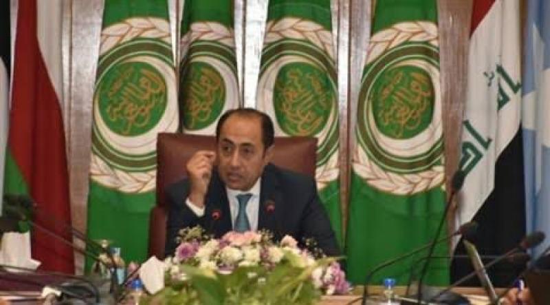 السفير حسام زكى :  وزراء الخارجية العرب توافقوا بشأن كافة البنود المطروحة على مشروع جدول اعمال قمة الجزائر