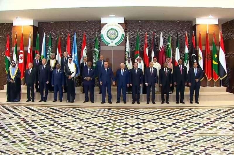 القادة العرب يجددون التأكيد على مركزية القضية الفلسطينية والتمسك بمبادرة السلام العربية
