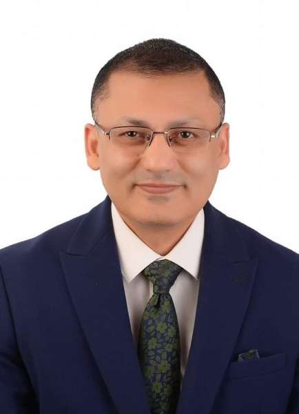 تجديد تعيين الدكتور أحمد عامر خميس رئيسا لقسم الأمراض الصدرية بطب المنوفية
