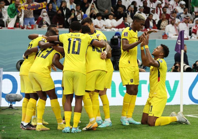 قطر تخسر بثنائية أمام الإكوادور في افتتاح المونديال