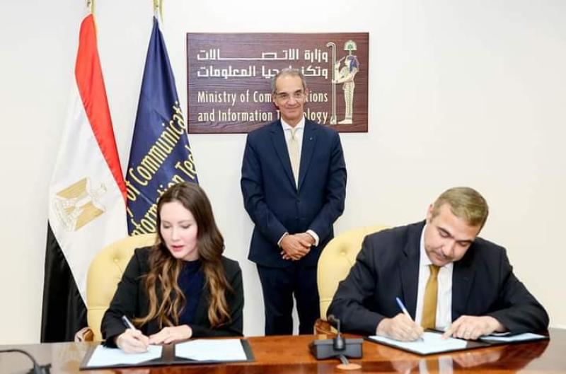 وزير الاتصالات يشهد توقيع اتفاقية بين ”إيتيدا” وشركة 500 Global لافتتاح مقر للشركة فى مصر