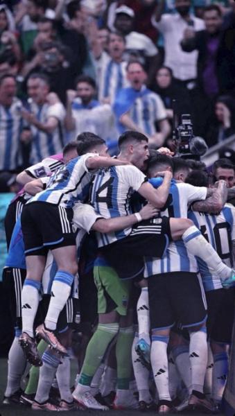 التشكيل الرسمي لمباراة الأرجنتين وبولندا بكأس العالم 2022