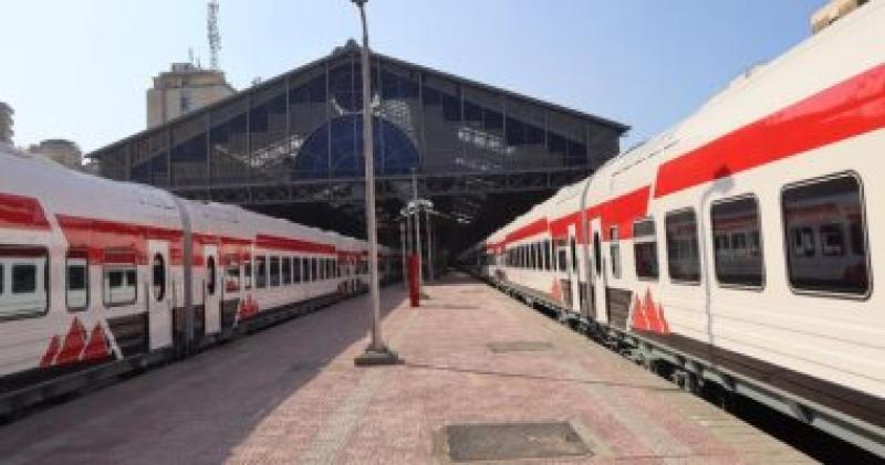 السكة الحديد: عودة بعض القطارات للقيام من محطة الإسكندرية بعد تطوير الإشارات