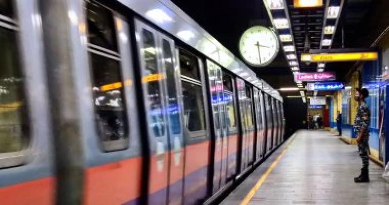 مترو الأنفاق يوضح أسباب العطل بالخط الأول بين محطتى السادات و سعد زغلول