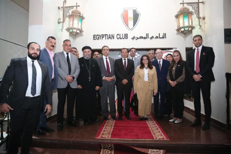 وزيرة الهجرة تعقد لقاء مفتوحًا برموز الجالية المصرية في الإمارات