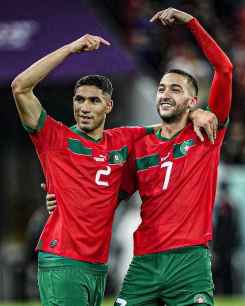 زياش وحكيمي علي رأس تشكيل المغرب أمام فرنسا في كأس العالم 2022