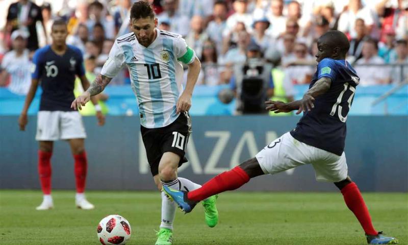تاريخ مثير لحكم مباراة نهائي كأس العالم قطر 2022 بين الأرجنتين وفرنسا