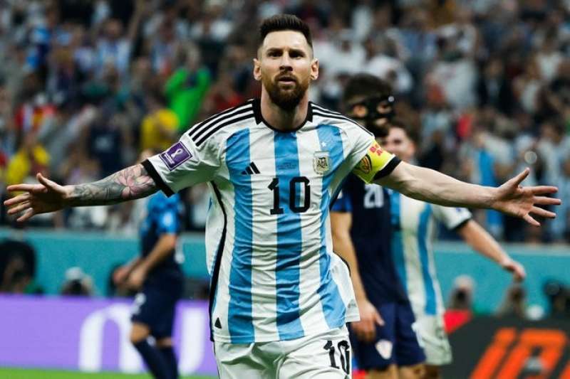 ميسي علي رأس تشكيل الأرجنتين أمام فرنسا في نهائي كأس العالم 2022