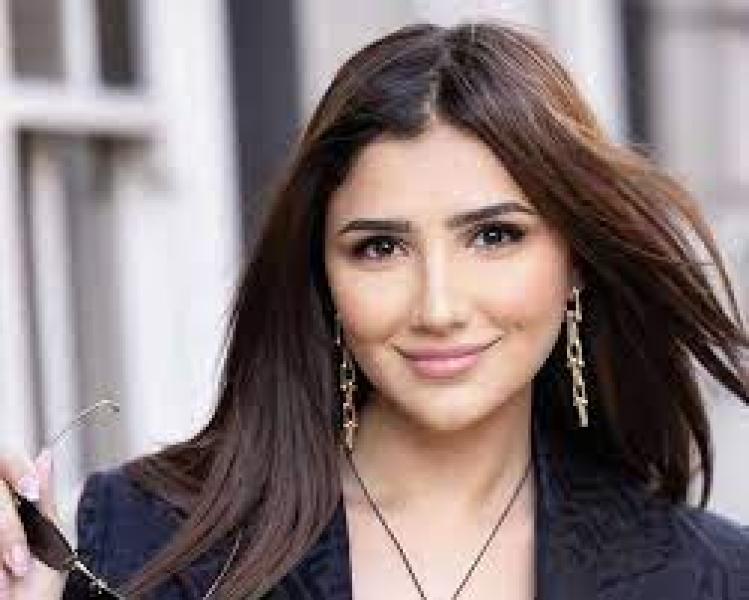 مى عمر تبهر متابعيها فى أحدث ظهور لها ..من دبى