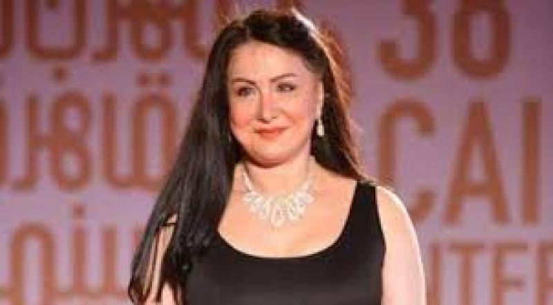 وفاء سالم تعلن اعتزال التمثيل والابتعاد عن الساحة الفنية