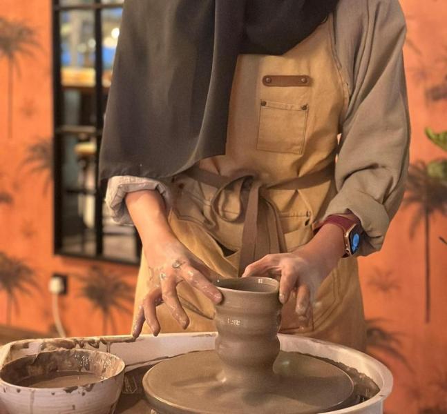 موسم الرياض يبرز مهارات صناعة الفخار في ”ليتل رياض”