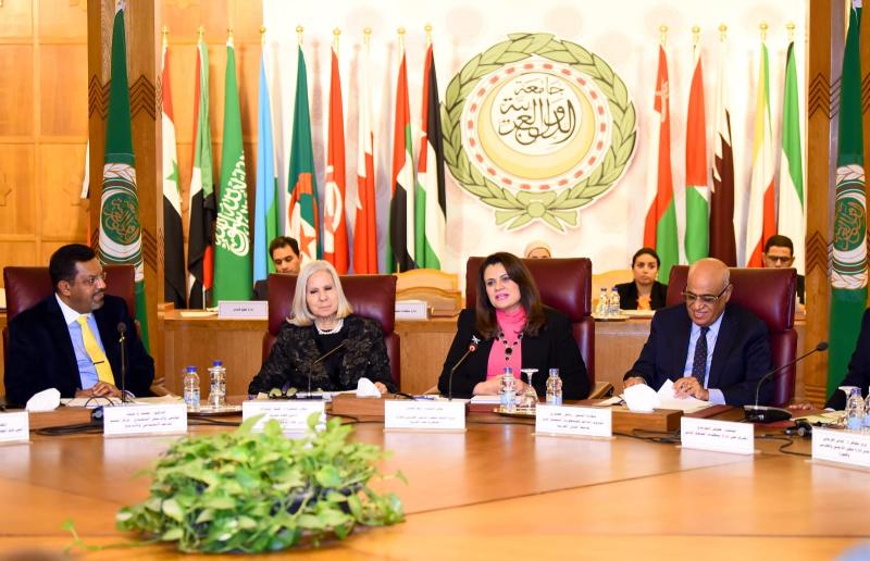 وزيرة الهجرة تلقي الكلمة الرئيسية لندوة ”التحديات التي تواجه الأسر العربية في المهجر”