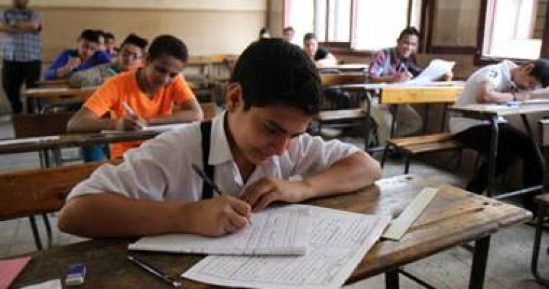 أولياء أمور مصر: دراسات الشهادة الإعدادية صعب ولم يراع الفروق الفردية بين الطلاب