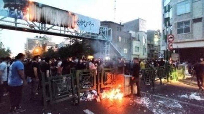 مقتل أكثر من 500 شخص منذ بداية الاضرابات في إيران