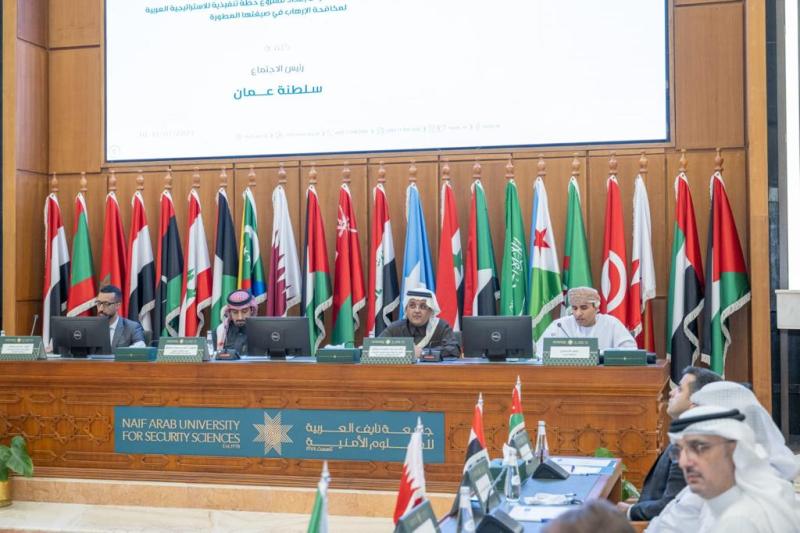 ممثلو 14 دولة عربية يرفعون مشروع الخطة التنفيذية لإستراتيجية مكافحة الإرهاب إلى مجلس وزراء الداخلية العرب
