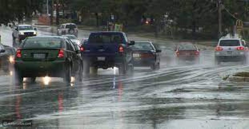 8 نصائح من المرور يقدمها موقع ”النهار” أثناء سقوط الأمطار